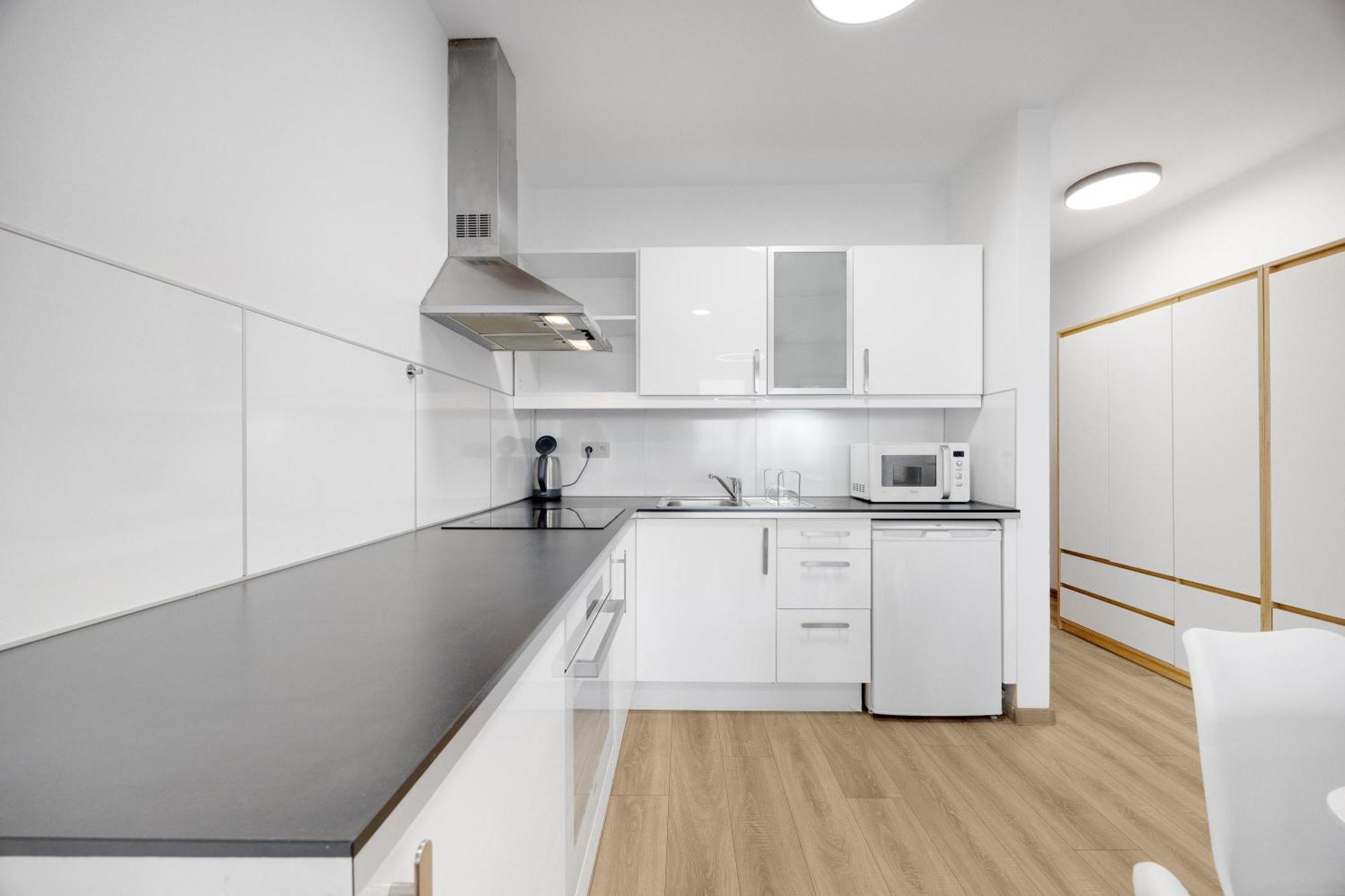 Apartman V III Veziach S Vyhladom, Pri Stadione A S Garazou Zadarmo Bratislava Exterior foto